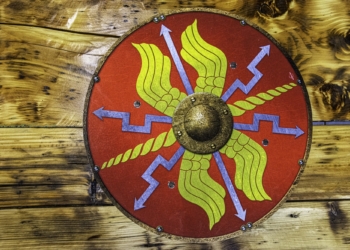 Bouclier rond romain – Dessin rouge et jaune