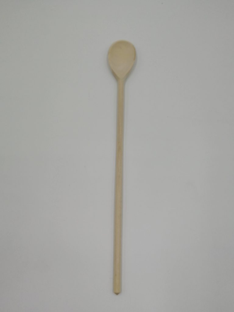 Ustensiles de cuisine écologiques, fabriqué en Europe. Hêtre non-traité provenant de forêts d'Europe.
Ne raye pas les casseroles
Antibactérien, des études ont montré que des ustensiles en bois (contrairement à ceux en plastique) montrent une propriété, antibactérienne naturelle.
ENTRETIEN : La façon la plus rapide et la plus simple de nettoyer est de la passer à l’eau et laisser sécher.