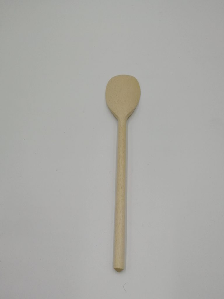 Ustensiles de cuisine écologiques. Hêtre non-traité.
Ne raye pas les casseroles
Antibactérien, des études ont montré que des ustensiles en bois (contrairement à ceux en plastique) montrent une propriété, antibactérienne naturelle.
ENTRETIEN : La façon la plus rapide et la plus simple de nettoyer est de la passer à l’eau et laisser sécher.