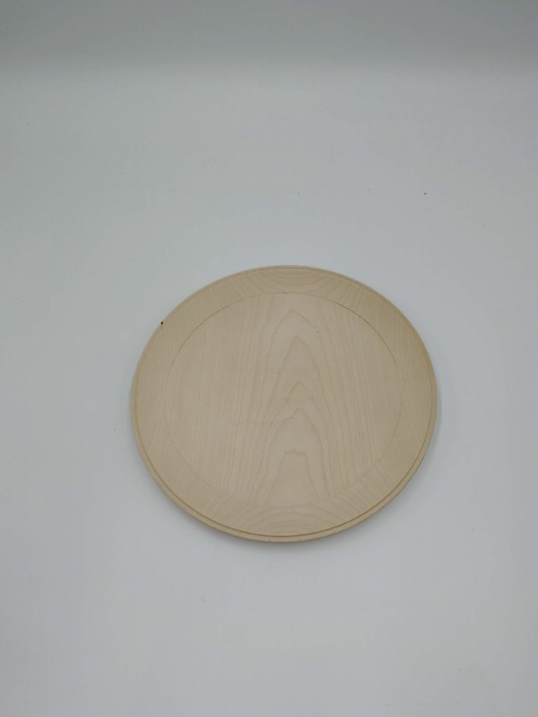 Bois de hêtre
Assiette à utiliser pour dresser une jolie table en bois et épater vos convives.