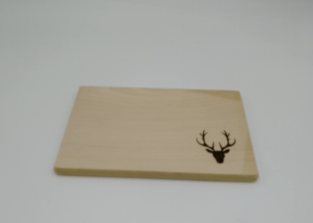 Planche rectangulaire avec impression « tête de cerf »