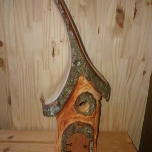 Nichoir à oiseaux en bouleau